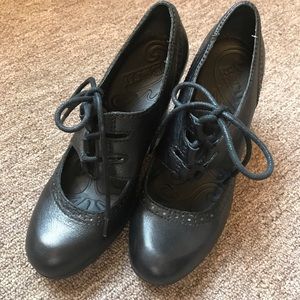 Born 3 inch heel black